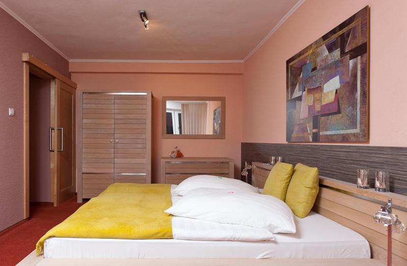 Hotel Relax Rajecfürdő Szoba fotó